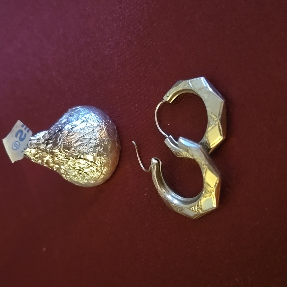 Earrings - Picture 3 of 3